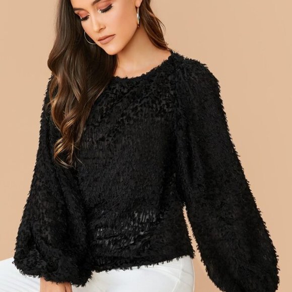 NEW  SHEIN Black Lantern Sleeve Fuzzy Top  Adorable! - Picture 1 of 5